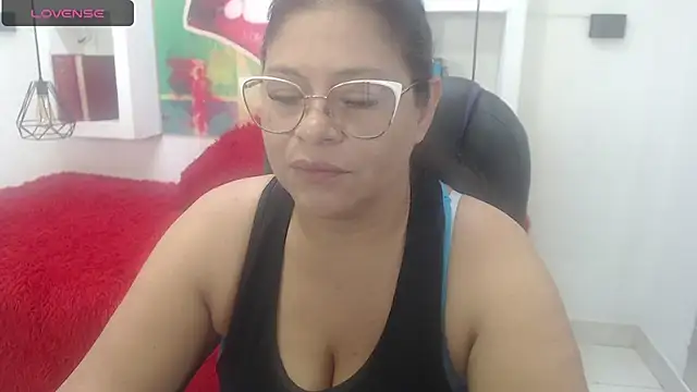 sexy lady 0 online show from October 2, 2025, 11:46 am