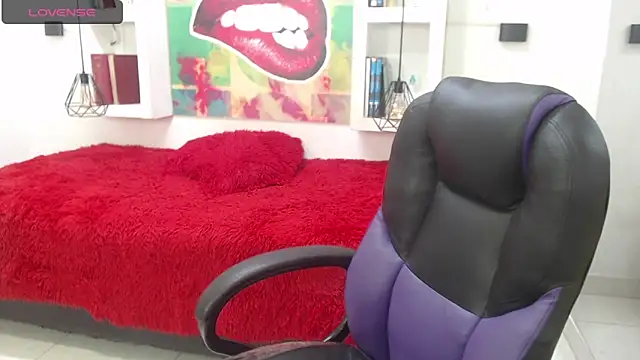 sexy lady 0 online show from October 15, 2025, 11:51 am