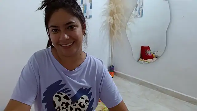 Mary Pompis online show from January 23, 2025, 11:58 pm