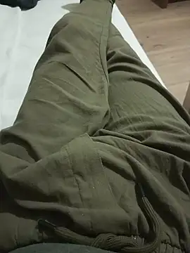 Snapshot of Taurus2626 chatting on October 21, 2025, 3:55 pm Taurus2626 online show from October 21, 2025, 3:55 pm