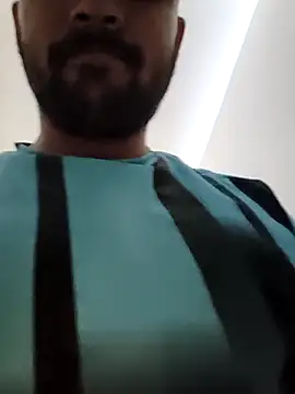 yourboy2000   online show from October 10, 2025, 11:11 am