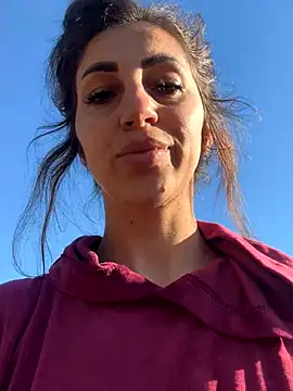 EmaSkyes online show from September 21, 2025, 6:07 am