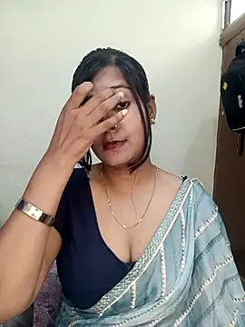 Snapshot of Miss-Riyasingh chatting on July 10, 2026, 5:40 am Miss-Riyasingh online show from July 10, 2026, 5:40 am