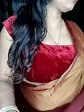 Snapshot of kaamuk_shweta chatting on September 17, 2025, 10:06 am kaamuk shweta online show from September 17, 2025, 10:06 am