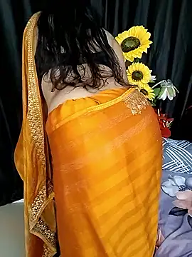 Snapshot of kaamuk_shweta chatting on September 20, 2025, 6:13 pm kaamuk shweta online show from September 20, 2025, 6:13 pm