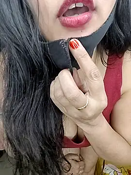 Snapshot of kaamuk_shweta chatting on February 16, 2026, 3:10 pm kaamuk shweta online show from February 16, 2026, 3:10 pm