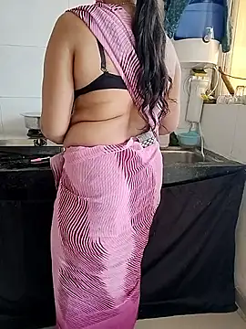 Snapshot of kaamuk_shweta chatting on February 11, 2026, 8:14 am kaamuk shweta online show from February 11, 2026, 8:14 am