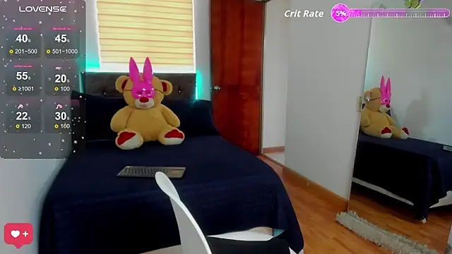 Snapshot of Luxxur69 chatting on September 22, 2025, 6:25 pm Luxxur69 online show from September 22, 2025, 6:25 pm