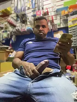 Snapshot of Sheik_z_o chatting on July 16, 2026, 1:52 pm Sheik z o online show from July 16, 2026, 1:52 pm