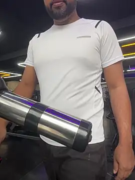 Sheik z o online show from March 11, 2026, 11:48 am