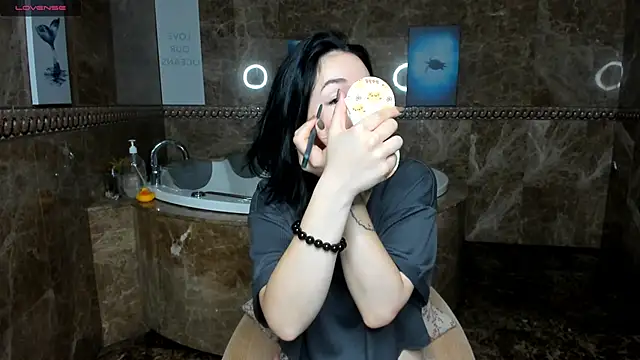 Snapshot of adell_berry chatting on October 4, 2025, 2:46 am adell berry online show from October 4, 2025, 2:46 am