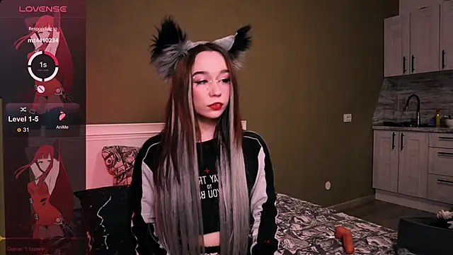 Snapshot of Kimiko__ chatting on October 13, 2025, 6:20 pm Kimiko   online show from October 13, 2025, 6:20 pm