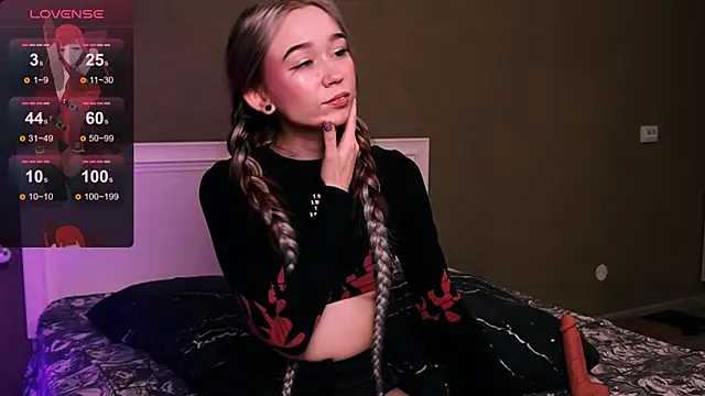 Snapshot of Kimiko__ chatting on November 3, 2025, 8:01 pm Kimiko   online show from November 3, 2025, 8:01 pm