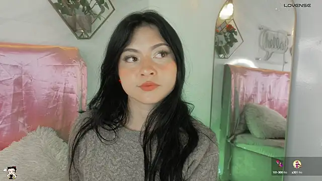 Snapshot of _Rouse_v chatting on October 13, 2025, 2:29 pm  Rouse v online show from October 13, 2025, 2:29 pm