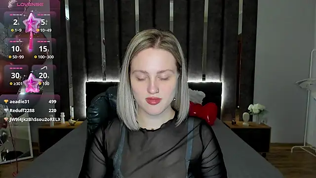 Snapshot of _Sarah_Soul_ chatting on February 22, 2025, 7:01 am Sarah Soul online show from February 22, 2025, 7:01 am