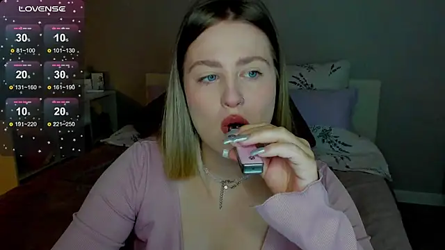 Snapshot of _Sarah_Soul_ chatting on October 3, 2025, 12:03 am Sarah Soul online show from October 3, 2025, 12:03 am