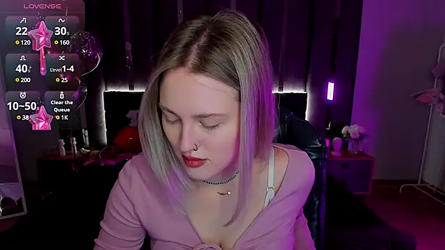 Snapshot of _Sarah_Soul_ chatting on March 1, 2025, 1:00 am Sarah Soul online show from March 1, 2025, 1:00 am