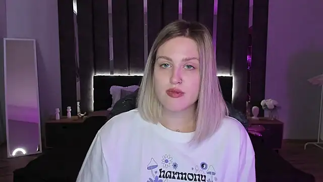 Snapshot of _Sarah_Soul_ chatting on March 21, 2025, 12:40 am Sarah Soul online show from March 21, 2025, 12:40 am