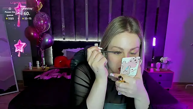 Snapshot of _Sarah_Soul_ chatting on March 5, 2025, 12:49 am Sarah Soul online show from March 5, 2025, 12:49 am