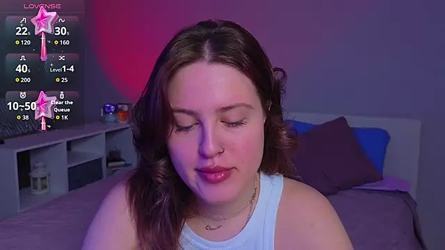  Sarah Soul  online show from April 8, 2026, 11:17 pm