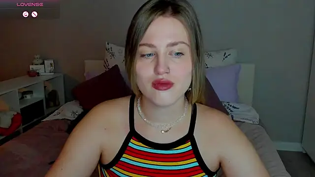 Snapshot of _Sarah_Soul_ chatting on October 11, 2025, 12:00 am Sarah Soul online show from October 11, 2025, 12:00 am