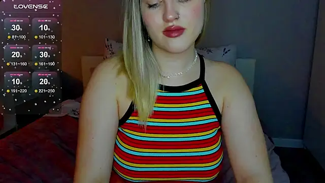 Snapshot of _Sarah_Soul_ chatting on October 12, 2025, 12:06 pm Sarah Soul online show from October 12, 2025, 12:06 pm