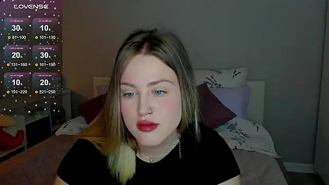 Snapshot of _Sarah_Soul_ chatting on October 1, 2025, 12:06 am Sarah Soul online show from October 1, 2025, 12:06 am