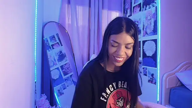 Snapshot of -Naomyy- chatting on January 30, 2025, 10:41 pm -Naomyy- online show from January 30, 2025, 10:41 pm