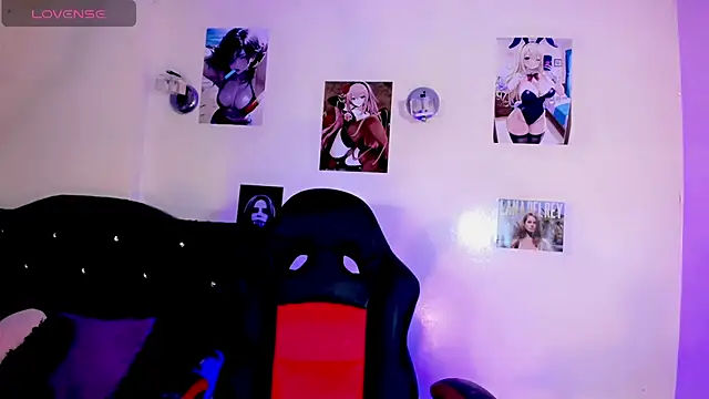 Elissa taylor  online show from October 4, 2025, 7:15 pm