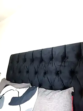 Snapshot of Dark_Berry_26 chatting on November 25, 2025, 9:04 pm Dark Berry 26 online show from November 25, 2025, 9:04 pm