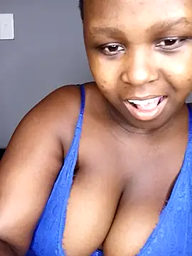 Dark Berry 26 online show from February 19, 2026, 8:50 pm