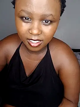 Snapshot of Dark_Berry_26 chatting on April 28, 2026, 2:27 am Dark Berry 26 online show from April 28, 2026, 2:27 am