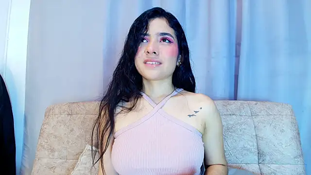 Snapshot of adara_johnson__ chatting on November 2, 2025, 11:48 am adara johnson   online show from November 2, 2025, 11:48 am