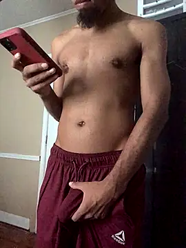 Snapshot of yosparky chatting on October 6, 2025, 6:30 pm yosparky online show from October 6, 2025, 6:30 pm