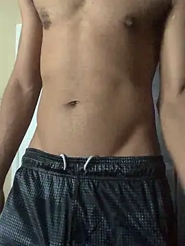 Snapshot of yosparky chatting on October 16, 2025, 8:28 pm yosparky online show from October 16, 2025, 8:28 pm