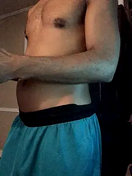 Snapshot of yosparky chatting on October 25, 2025, 8:53 pm yosparky online show from October 25, 2025, 8:53 pm