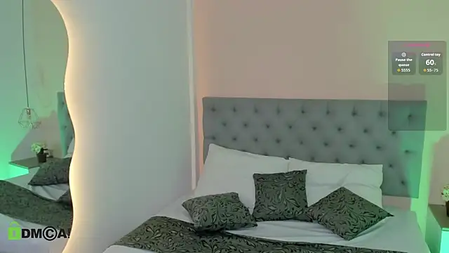 ASHLIE DIXON1 online show from September 24, 2025, 8:48 pm