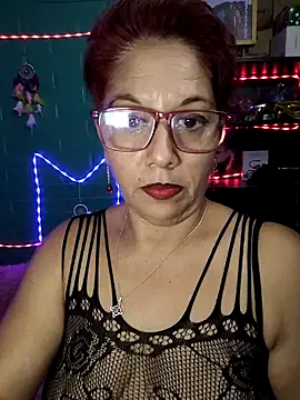 Snapshot of TRISH_MILF chatting on February 21, 2025, 12:27 am TRISH MILF online show from February 21, 2025, 12:27 am