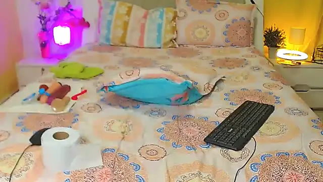 Kendralove31xxx online show from February 21, 2025, 5:35 am