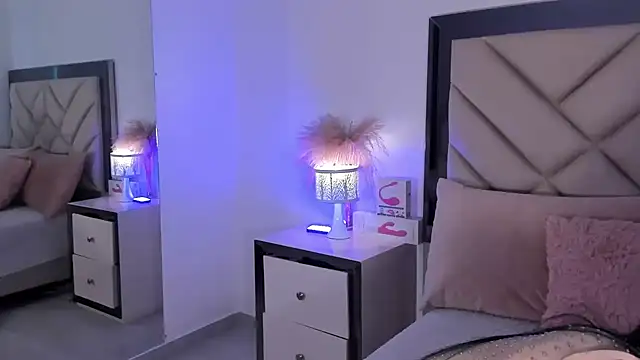 Snapshot of alexa_tobar chatting on February 24, 2026, 9:26 pm alexa tobar online show from February 24, 2026, 9:26 pm