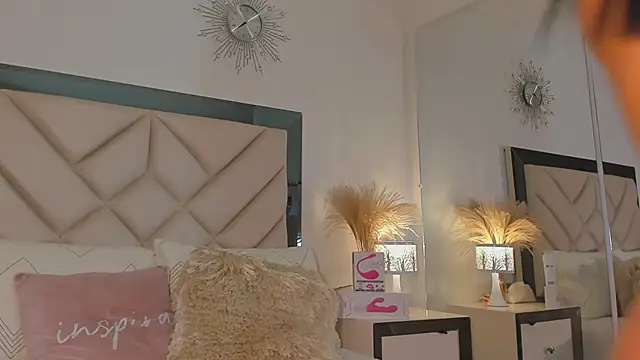 alexa tobar online show from February 10, 2025, 2:52 am