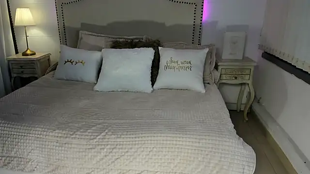 Emilly Rivera online show from February 15, 2025, 11:39 am