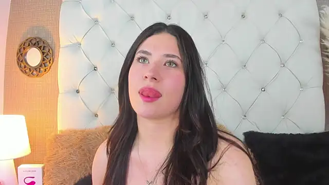 ValeryLovee online show from February 7, 2025, 9:16 am