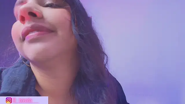 Brenda  gomez online show from September 16, 2025, 11:44 am