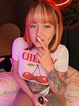 ObviouslyPeachy online show from April 7, 2026, 7:59 pm