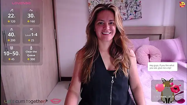 Snapshot of ParisW chatting on September 16, 2025, 4:52 pm ParisW online show from September 16, 2025, 4:52 pm