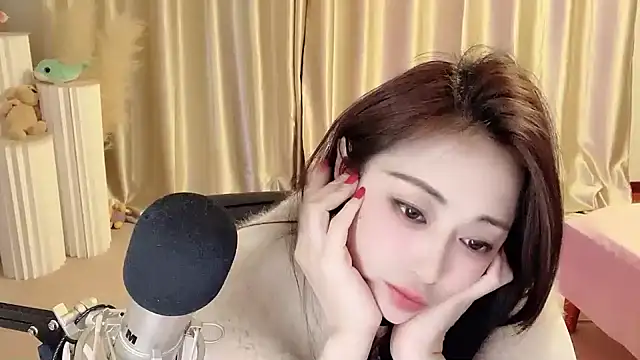 Daisy-77 online show from February 21, 2025, 12:16 am