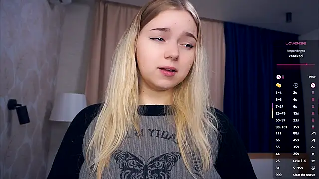 ZaraCreedon online show from November 28, 2025, 5:18 am