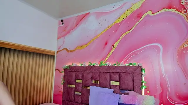 Daisy  rose online show from February 25, 2026, 2:56 am