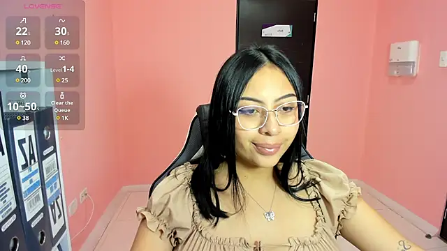 Snapshot of AlanaPetterson chatting on January 15, 2025, 2:35 pm AlanaPetterson online show from January 15, 2025, 2:35 pm